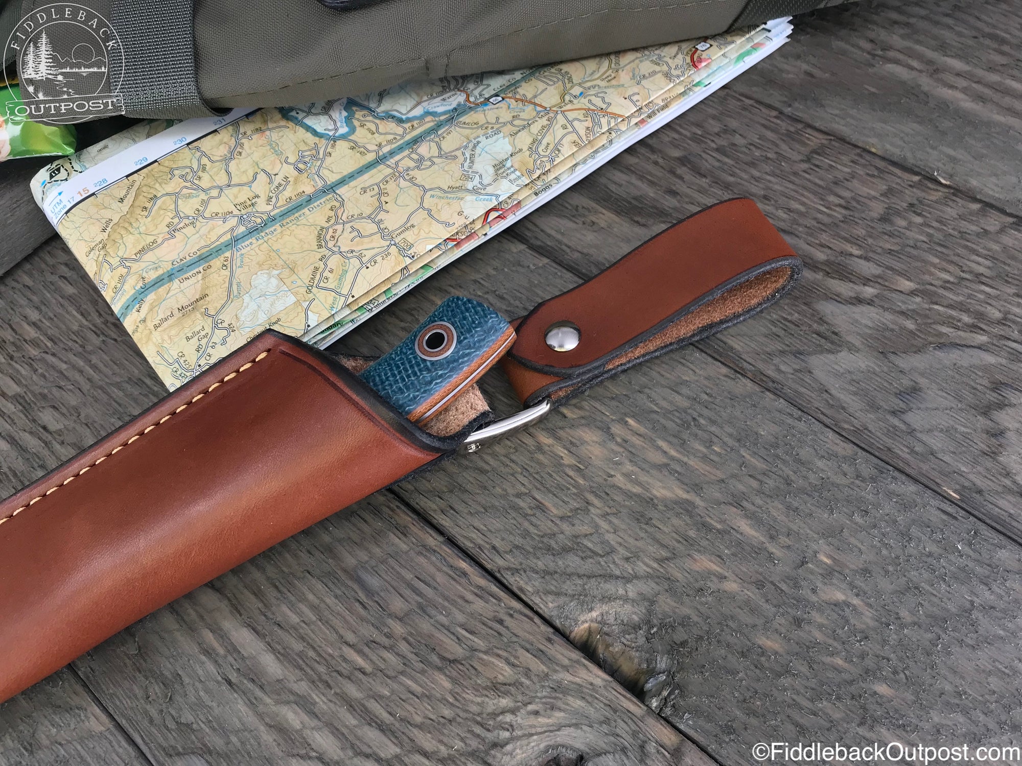 Diomedes Industries - Traditional 728 - Fiddleback Outpost - Leather Belt Sheath for Knife shown with Removable Dangler